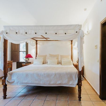 Villa & Guesthouse Paissa D'En Bernat Cala Tarida  Buitenkant foto