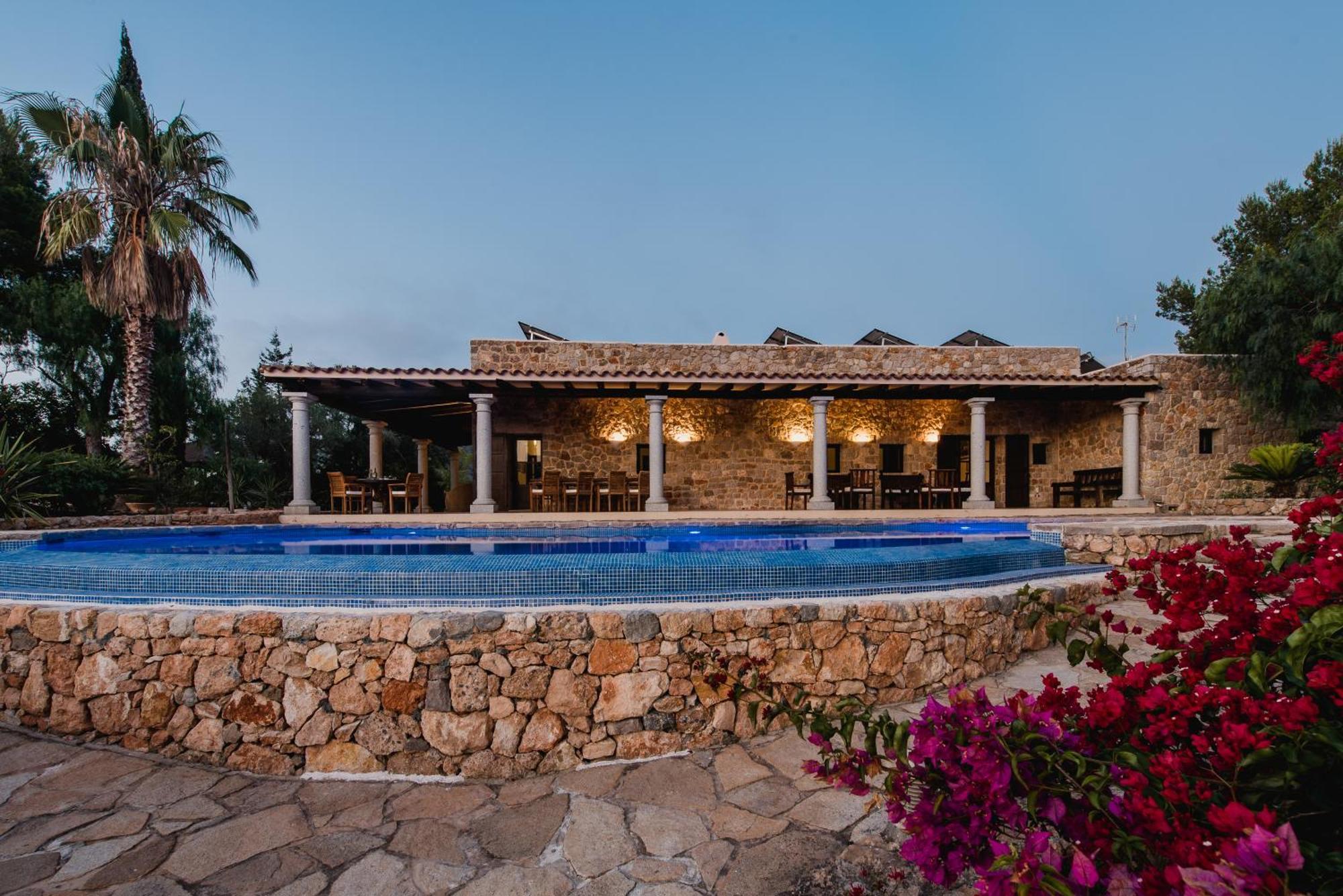 Villa & Guesthouse Paissa D'En Bernat Cala Tarida  Buitenkant foto
