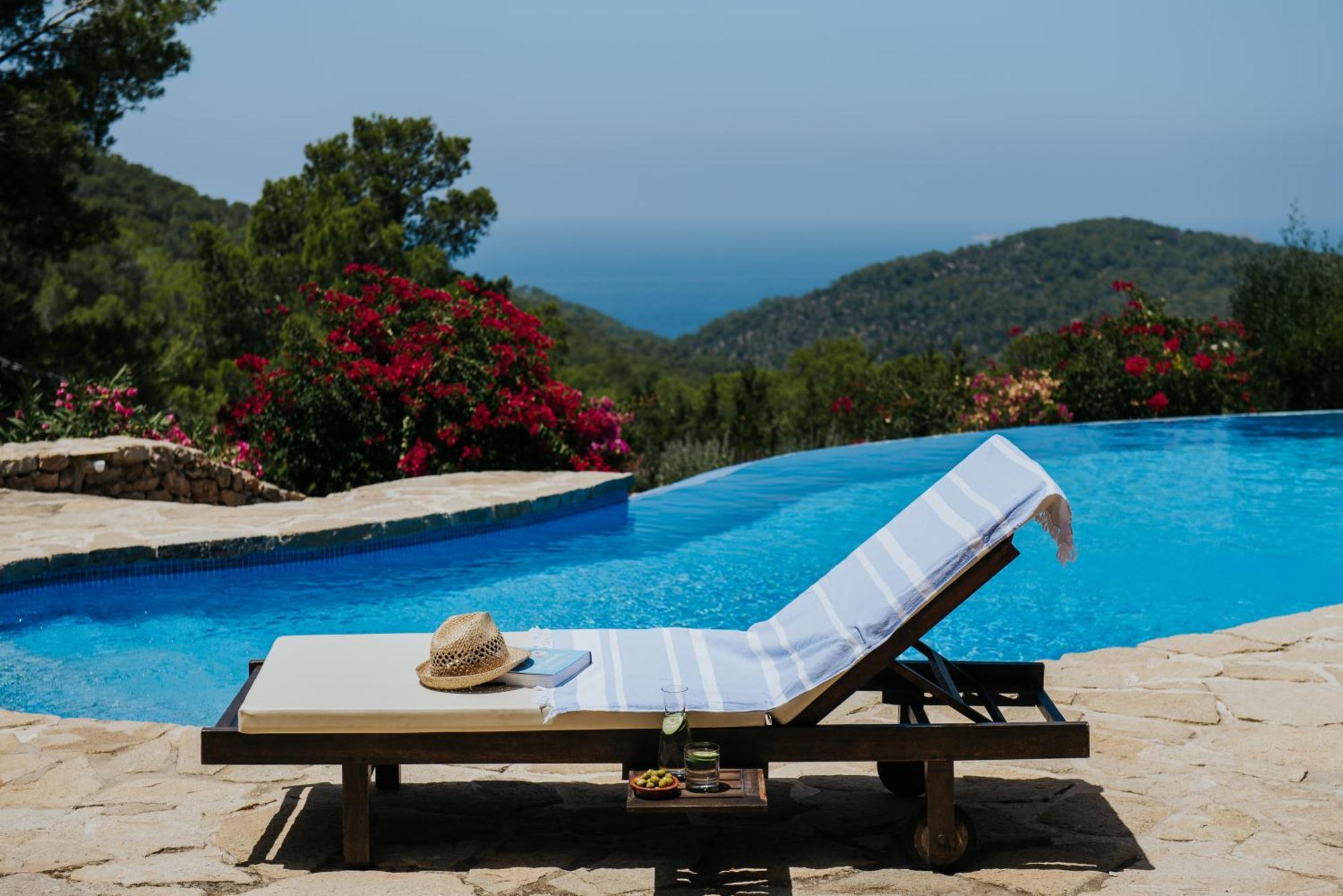 Villa & Guesthouse Paissa D'En Bernat Cala Tarida  Buitenkant foto
